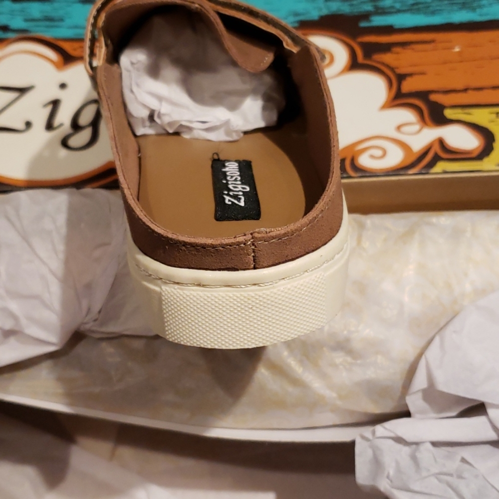 ZIGIsoho Ziginy Suede Leather Slip-On Sneaker Mule - Picture 4 of 11
